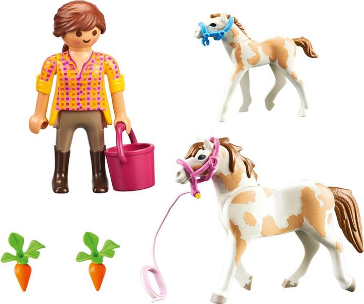 Actual product image Playmobil 71243 Horse with foal (71243, Playmobil Country)