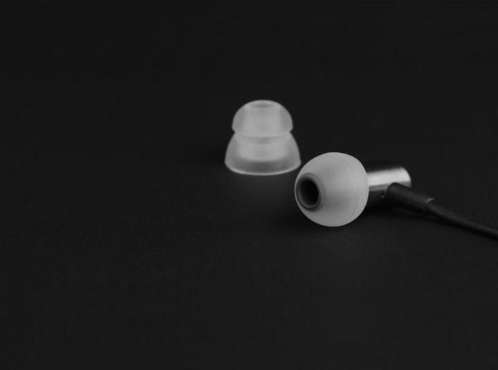 Actual product image RHA S500u (No noise cancelling, Cable)