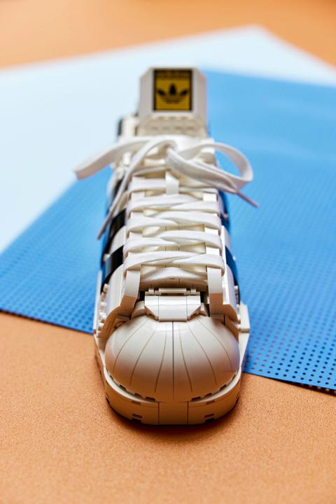 Productafbeelding LEGO Adidas Originals Superstar (10282, LEGO Icons)