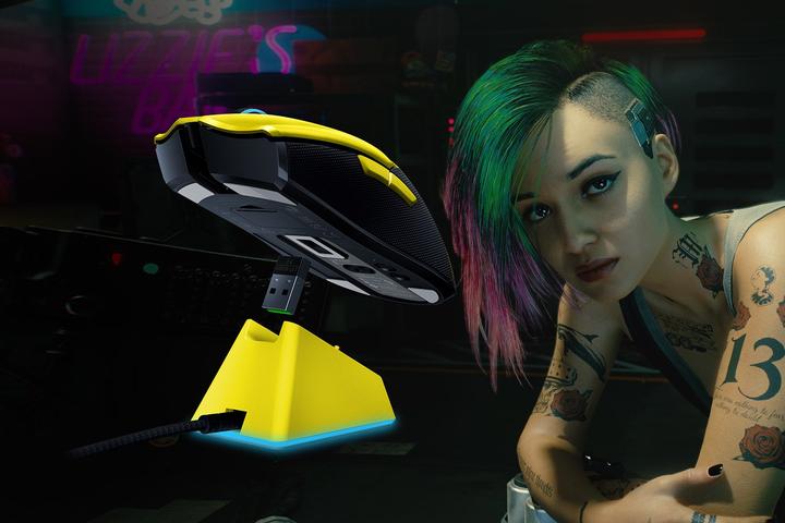 Actual product image Razer Viper Ultimate - Cyberpunk 2077 Edition (Wireless)