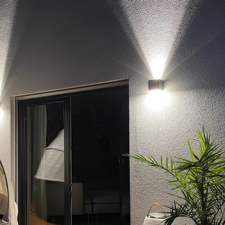 Actual product image Selltec Outdoor wall light LED CUBE (700 lm, E27, IP54)