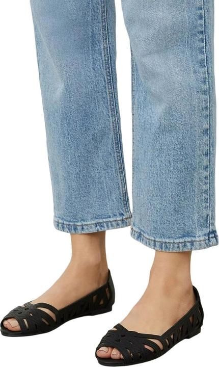 Actual product image Dorothy Perkins Prim Peep Toe Wide Pumps (38)