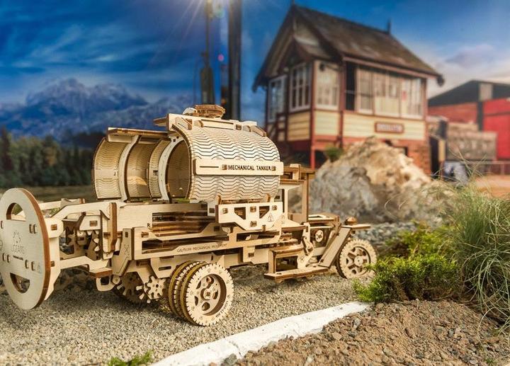 Produktbild Ugears Tanklastwagen
