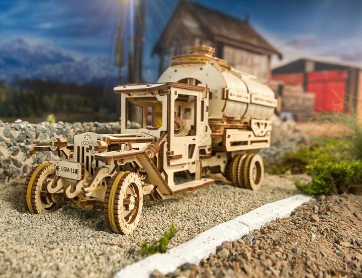 Produktbild Ugears Tanklastwagen