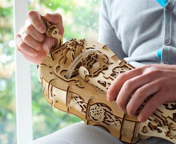 Immagine prodotto Ugears Hurdy Gurdy (Hurdy Gurdy Gurdy) Hurdy Gurdy (Hurdy Gurdy Gurdy)