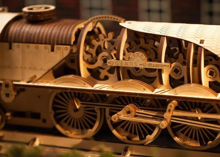 Produktbild Ugears Lokomotive V-Express mit Wagon