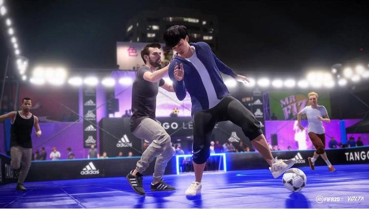Actual product image EA Games FIFA 20 (PS4, DE)