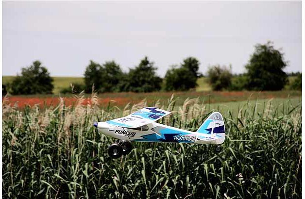 Produktbild Multiplex RC Motorflugmodell RR FunCub NG blau Modellflugzeug (Motorflugzeug)