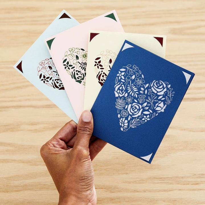 Actual product image Cricut Insert Cards Rainbow S40 12,1cm x 12,1cm 35-pack (P)