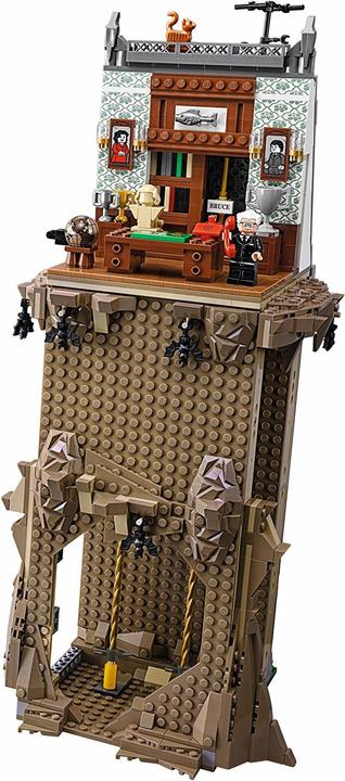 Actual product image LEGO DC Comics Super Heroes Batcave (76052, LEGO DC)