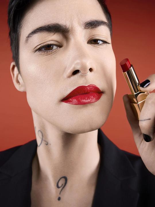 Actual product image Yves Saint Laurent Rouge Pur Couture The Bold Revenged Red 04 (No. 04 - Revenged Red)