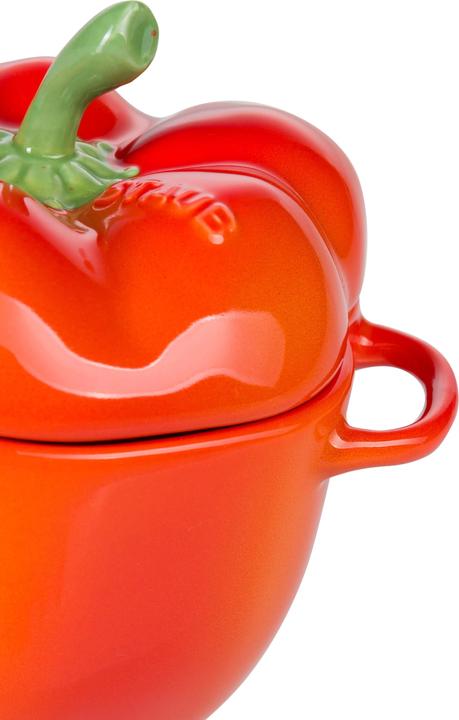 Actual product image Staub Roasting pan paprika