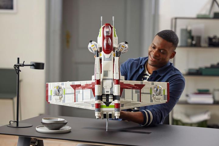 Actual product image LEGO UCS Republic Gunship (75309, LEGO Star Wars, LEGO Rare Sets)