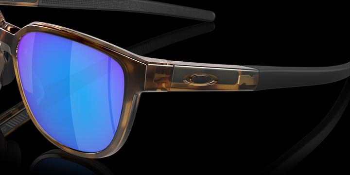 Actual product image Oakley Actuator