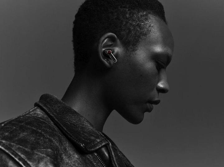 Actual product image Nothing Ear (2) (ANC, 4 h, Wireless)