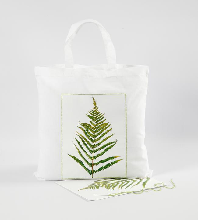 Image du produit Creativ Company Fil de broderie coton vert (8 m)