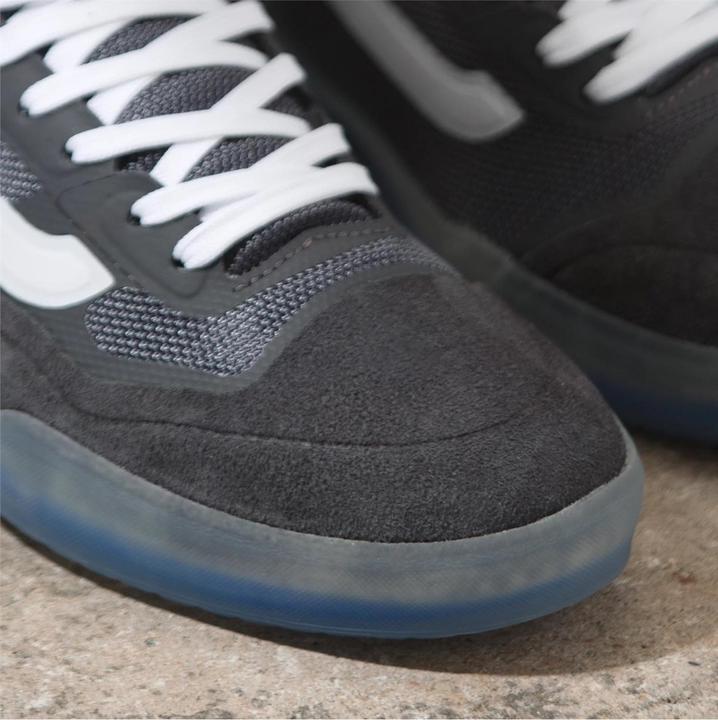 Actual product image Vans AVE Pro (37)