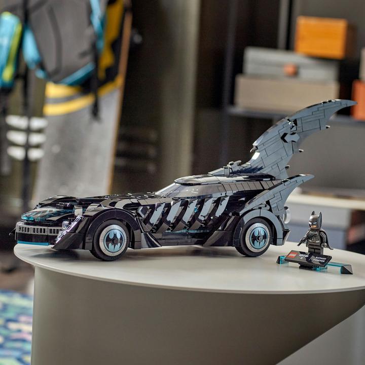 Actual product image LEGO Batman Forever Batmobile (76304, LEGO DC)