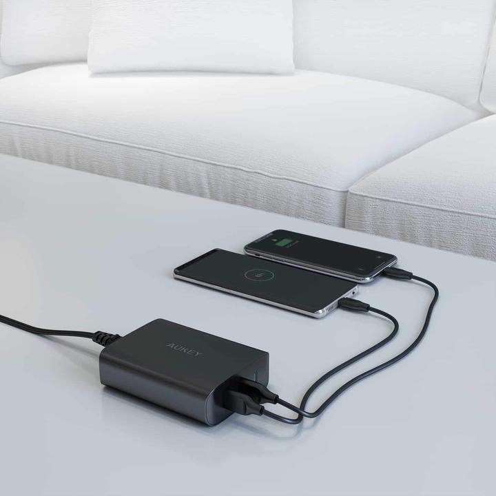 Actual product image Aukey PA-Y13 (46 W)