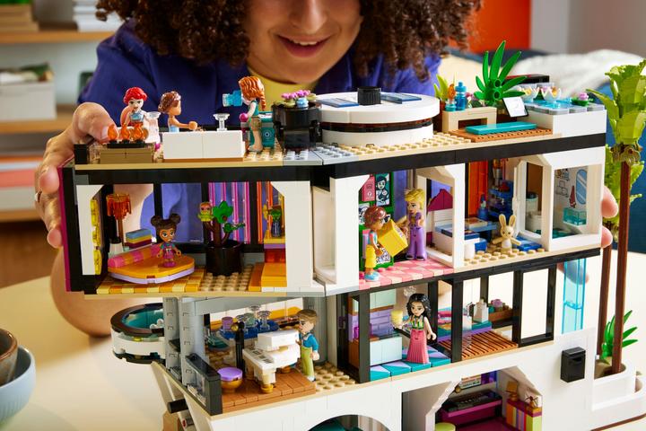 Produktbild LEGO Andreas moderne Villa (42639, LEGO Friends)