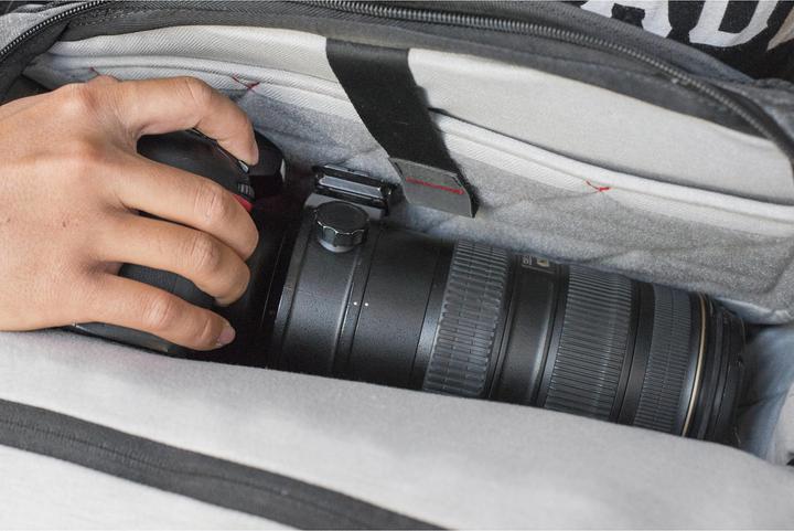 Actual product image Peak Design Everyday Sling (Camera shoulder bag, 10 l)