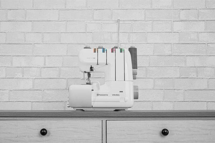 Produktbild Husqvarna VIKING Amber S100 Overlock