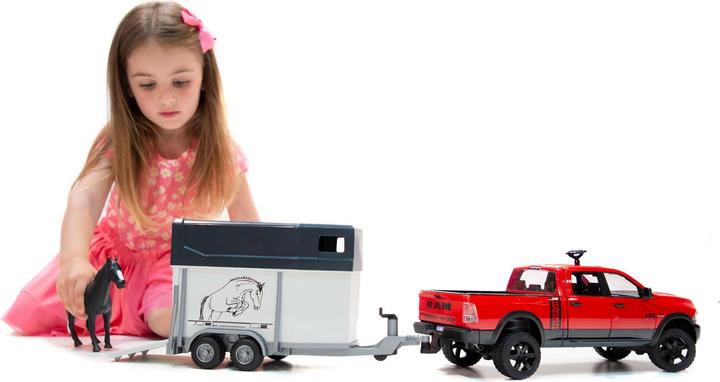 Image du produit Bruder Dodge RAM 2500 avec remorque pour chevaux