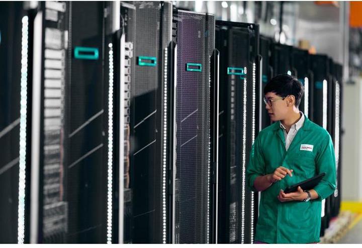Produktbild HPE E DL20 Gen10+, SATA, M.2, Cbl, Kit