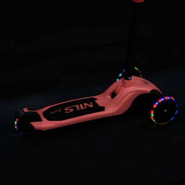 Immagine prodotto Nils Fun Rosa HLB122 LED ROLLER rosa