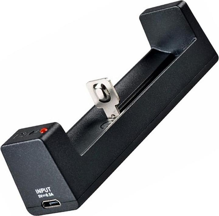 Actual product image AccuCell 18650 Li-ion Akku und 1-Schacht USB-Schnellladegerät mit bis zu 1Ah Ladestrom (1 pcs., 18650, 1000 mAh, Battery + charger)