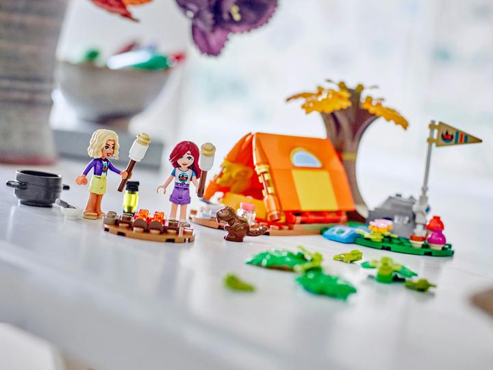 Actual product image LEGO Camping adventure by the river (40694, LEGO Friends)