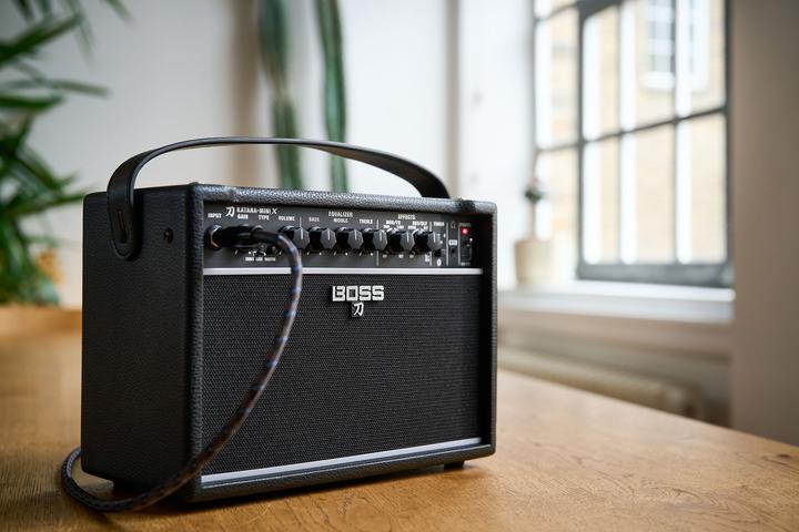 Actual product image BOSS Ktn-Mini X (Guitar, 10 W)
