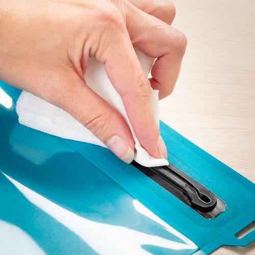 Actual product image Nite Ize TRU® Zip High Performance Lubricant Wipes - 6 Pack