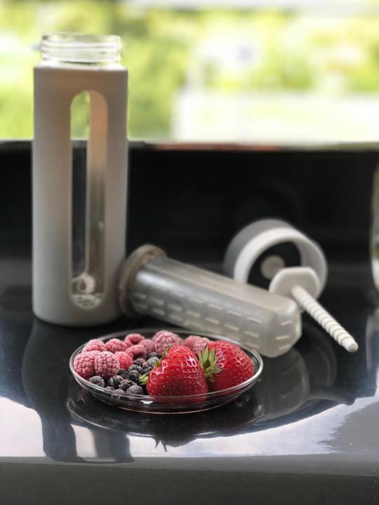 Actual product image Pressa Bottle Glass silicone case (0.71 l)