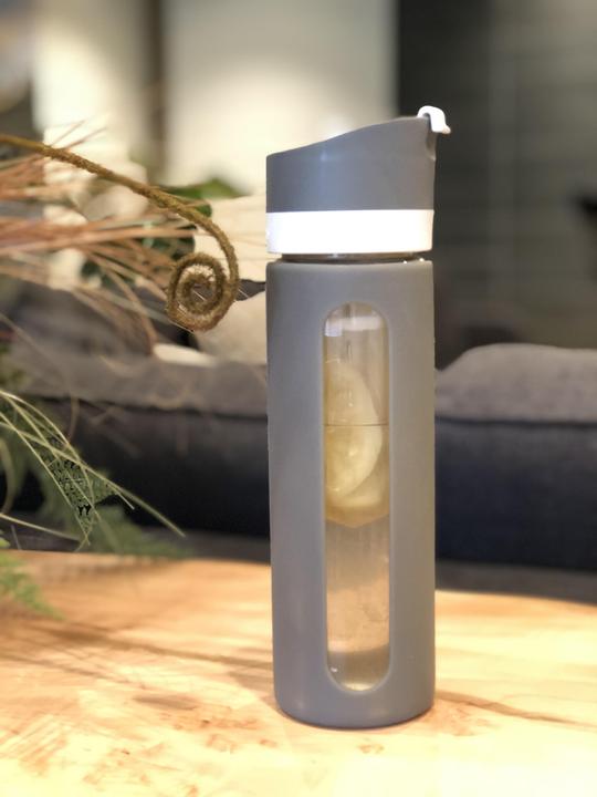 Actual product image Pressa Bottle Glass silicone case (0.71 l)