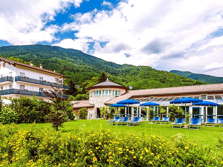 Produktbild Smartbox 2 Übernachtungen in charmanten Hotels in Europa mit Spa-Zugang (2 Pers.)