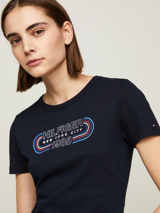 Actual product image Tommy Hilfiger Slim-fit training T-shirt for women (S)