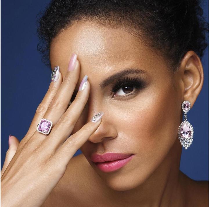 Immagine prodotto Herba Bacio Majestic Nails - In A Crown (Unghie artificiali, Trasparente, Rosa)