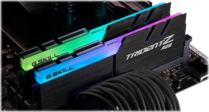 Produktbild G.Skill Trident Z RGB (2 x 16GB, 4266 MHz, DDR4-RAM, DIMM)