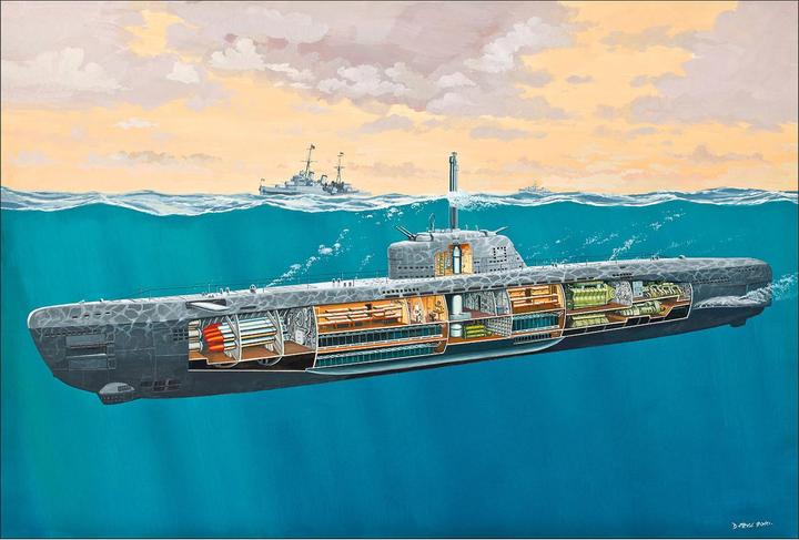 Actual product image Revell Submarine type XXI with interior