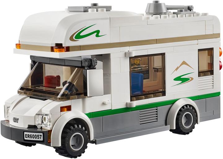 Actual product image LEGO City camper van with canoe (60057, LEGO City)