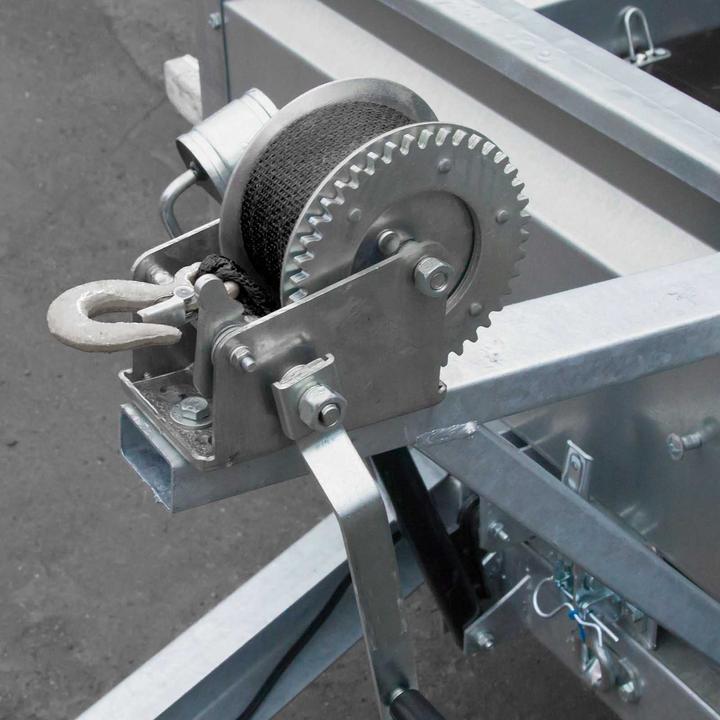Produktbild Wiltec Handseilwinde 550kg 4,1:1 16x13cm 7m Zugband Seilwinde Forstseilwinde