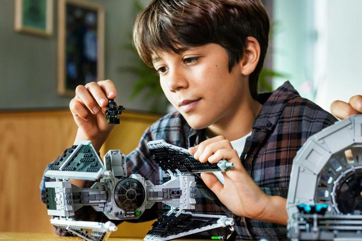Image du produit LEGO Mandalorian Fang Fighter vs. Tie Interceptor (75348, LEGO Star Wars)
