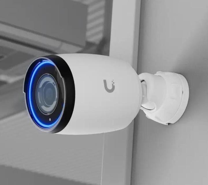 Actual product image Ubiquiti AI Professional (3840 x 2160 pixels)