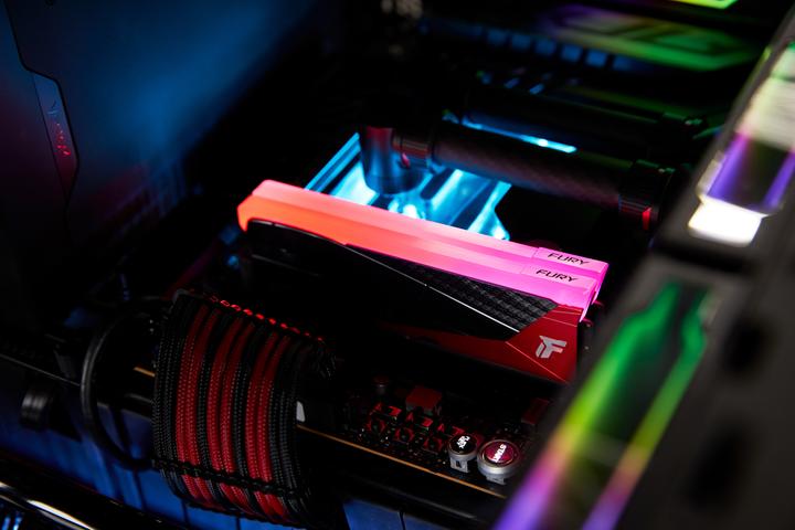 Productafbeelding Kingston 48 GB 8000MT/s DDR5 CL36 DIMM FURY Renegade RGB LE XMP (2 x 24GB, 8000 MHz, DDR5 RAM, DIMM 288 pin)