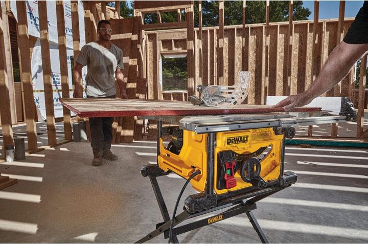 Produktbild DeWalt Kompakte Tischkreissäge