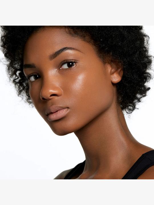 Actual product image Yves Saint Laurent TOUCHE ÉCLAT le teint foundation #70-beige 25 ml (No. B70 - Mocha)