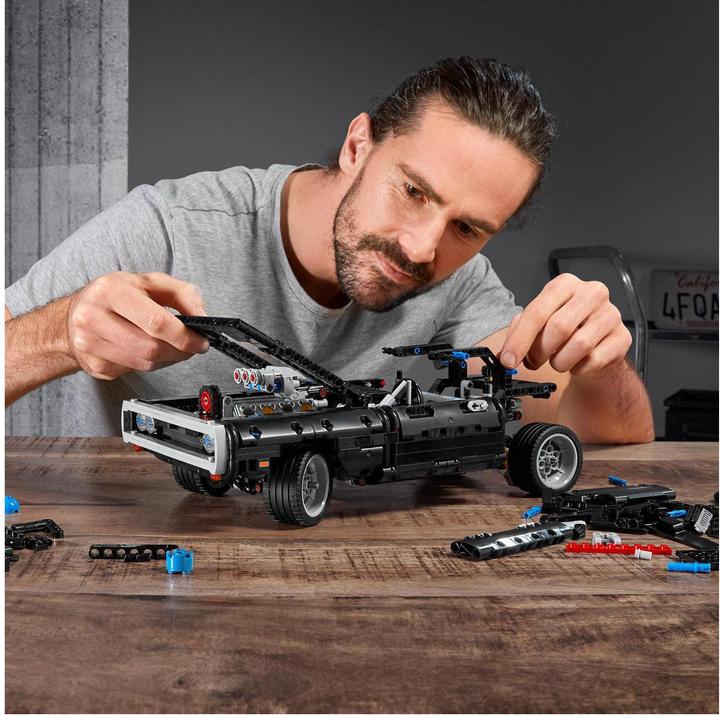 Image du produit LEGO Dom's Dodge Charger (42111, LEGO Technic)