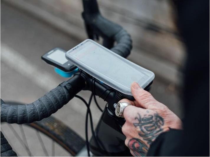 Produktbild Quad Lock Poncho (Huawei P40 Pro+)