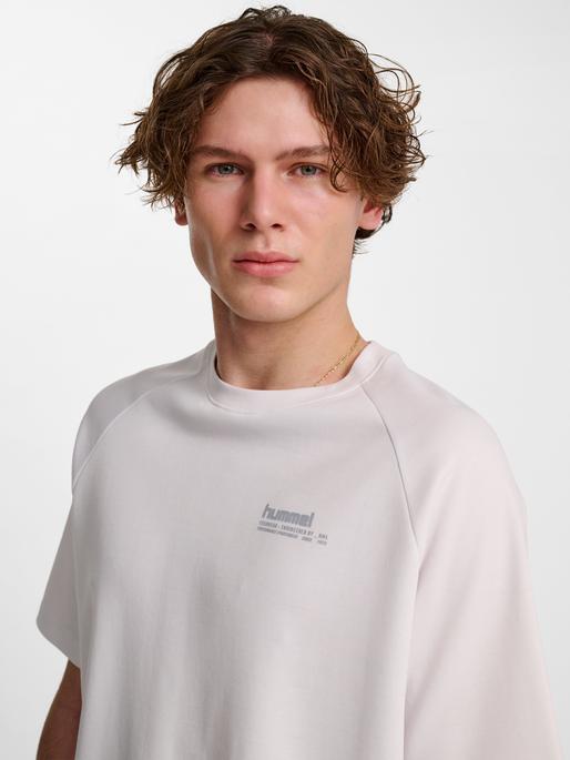 Actual product image hummel Hml Tech Loose T-Shirt (XXL)